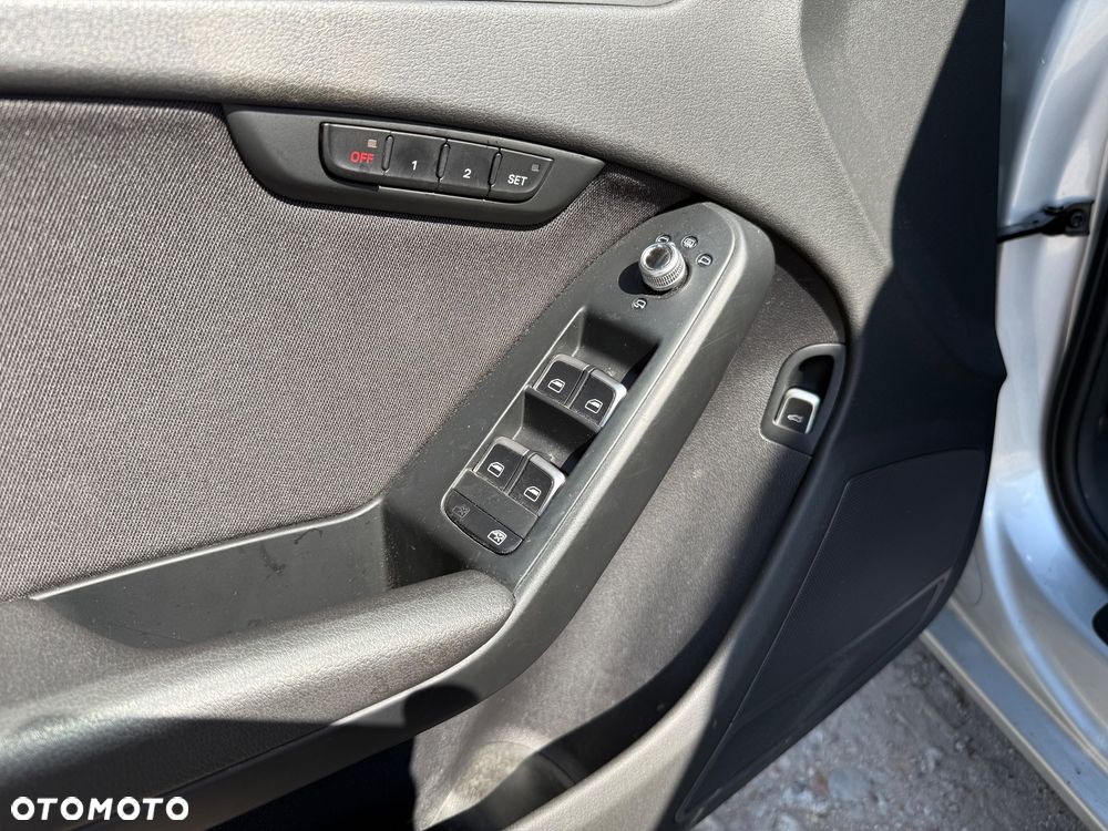 Audi A4 Limousine 1.8 TFSI multitronic Ambiente - 18