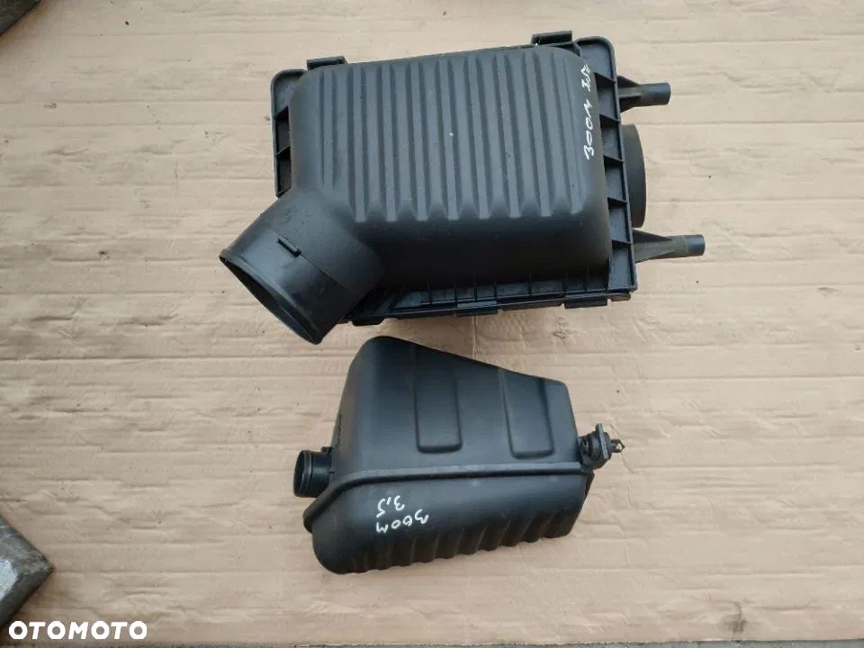 obudowa filtra powietrza rezonator chrysler m concorde dodge intrepid - 1