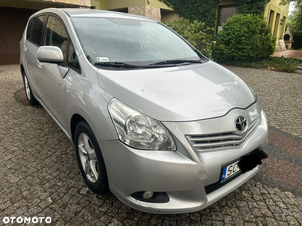 Toyota Verso 2.0 D-4D 2010 7os - 1