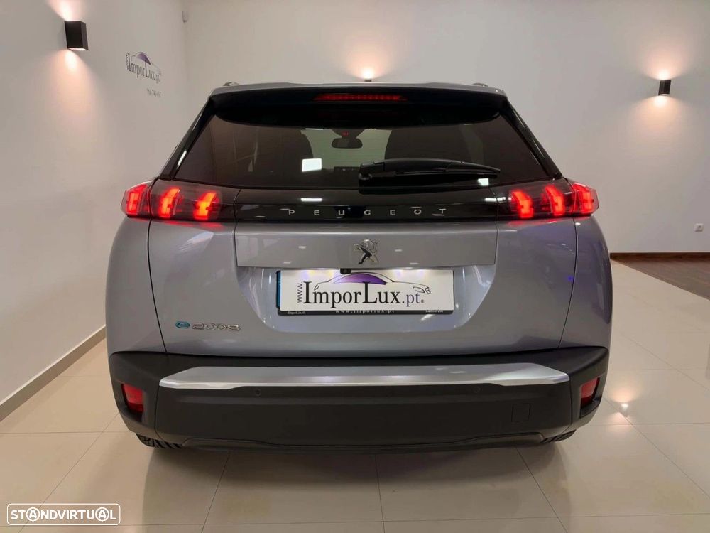 Peugeot e-2008 50 kWh Allure - 6