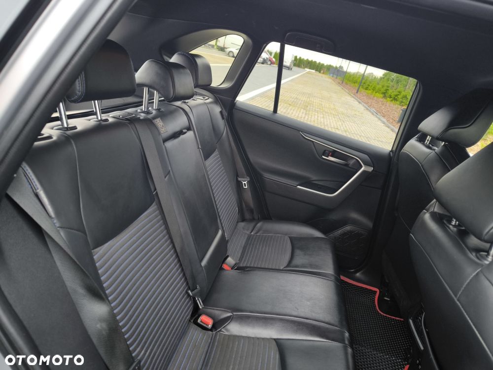 Toyota RAV4 - 4