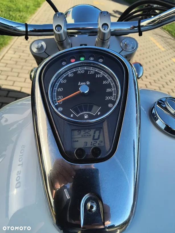 Suzuki Intruder - 9