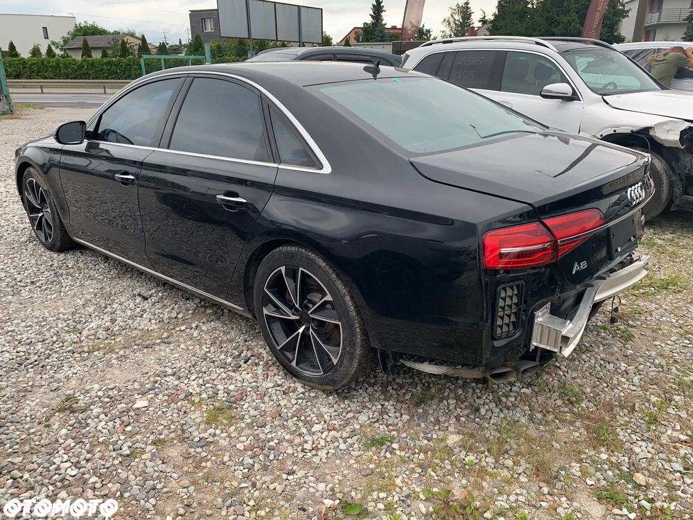 Audi A8 - 2