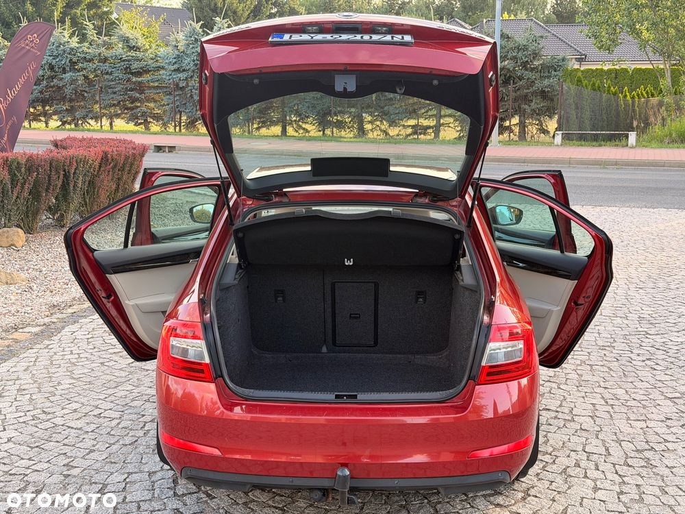 Skoda Octavia 1.4 TSI Elegance DSG - 21