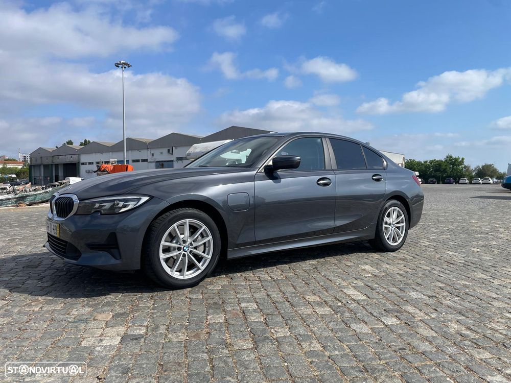 BMW 330 e iPerformance - 4