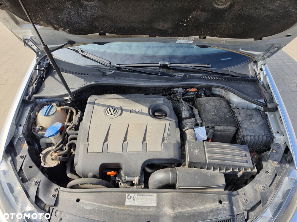 Volkswagen Golf 1.6 TDI Trendline - 32