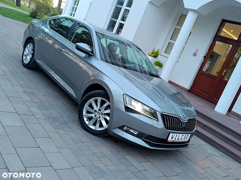Skoda Superb 1.4 TSI ACT DSG Ambition - 3