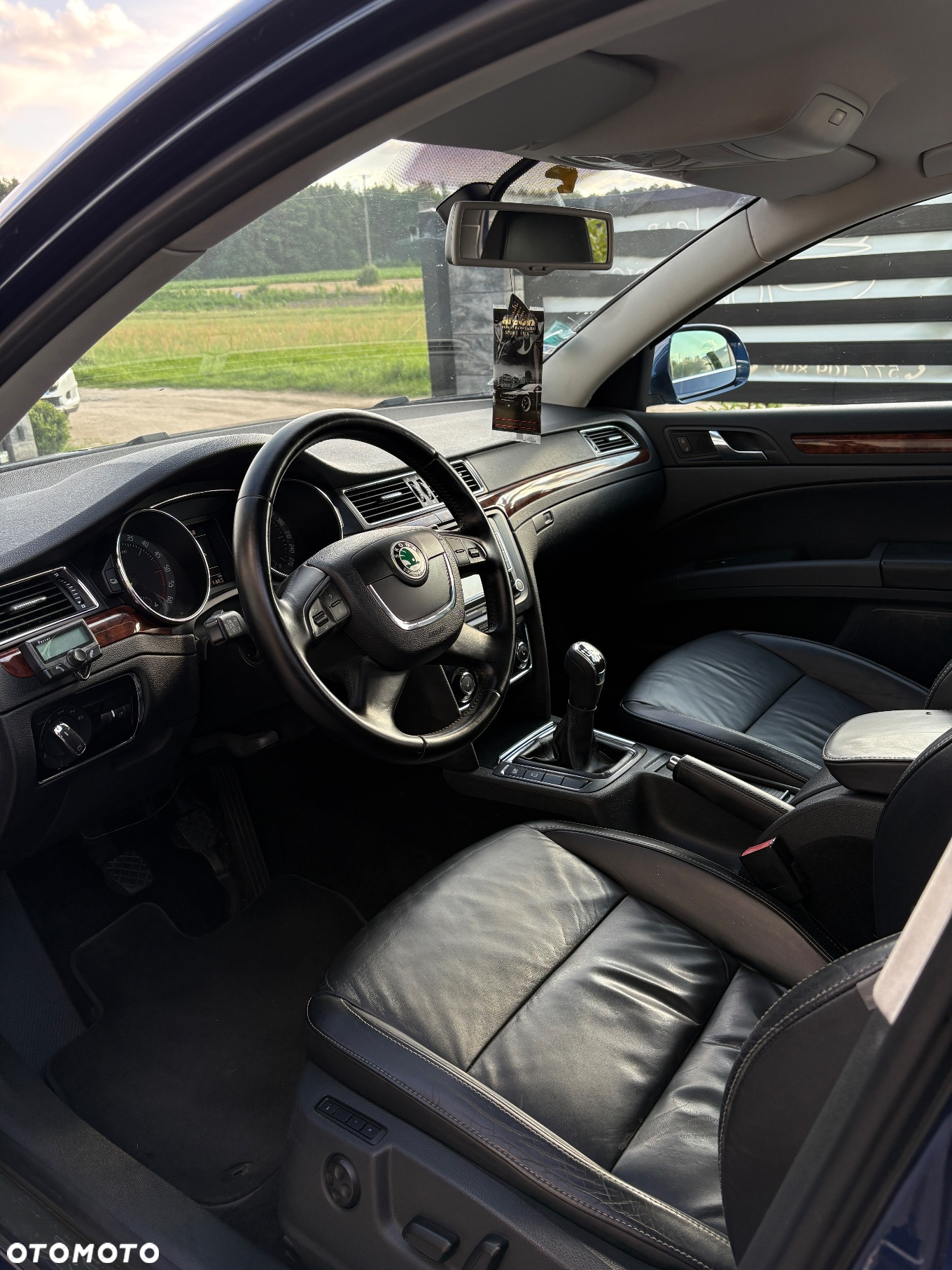 Skoda Superb 2.0 TDI Exclusive - 9