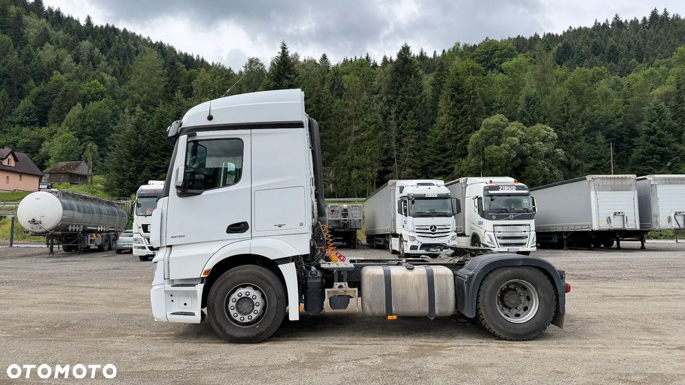 Mercedes-Benz Actros - 7
