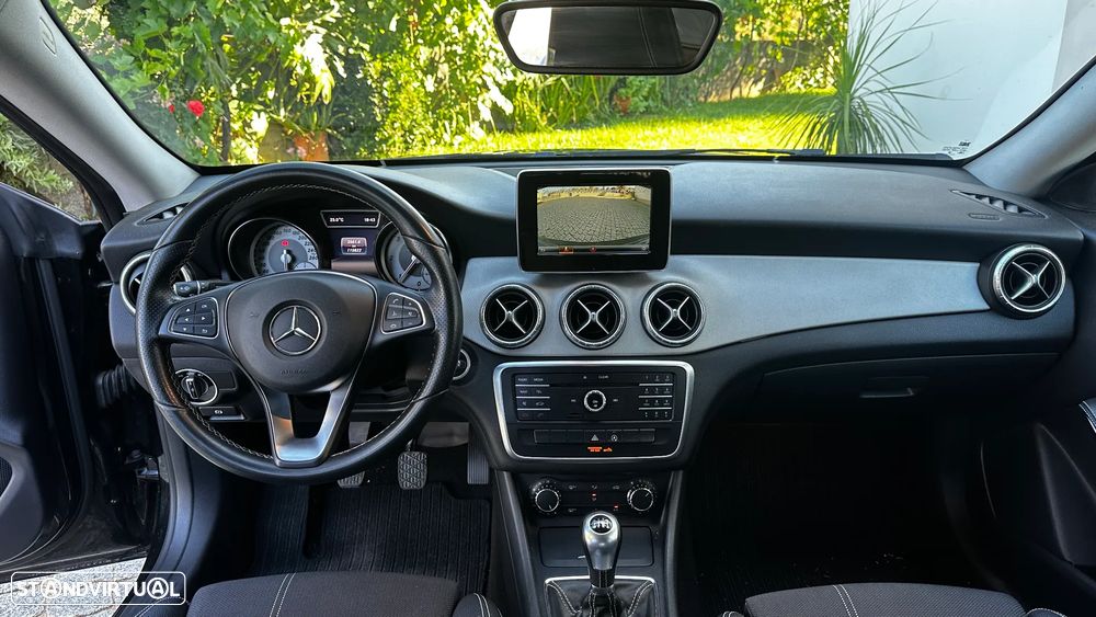 Mercedes-Benz CLA 180 d Peak Edition - 5