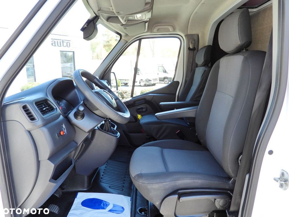 Renault MASTER PLANDEKA WINDA 8 PALET TEMPOMAT LEDY PNEUMATYKA KLIMATYZACJA  165KM - 28