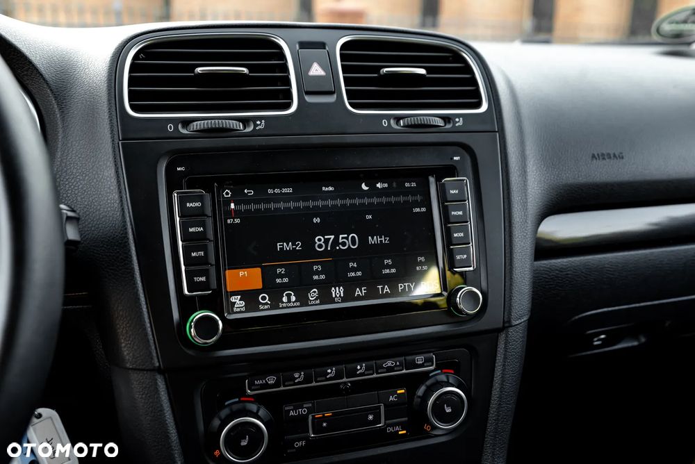 Volkswagen Golf 1.6 Highline - 30