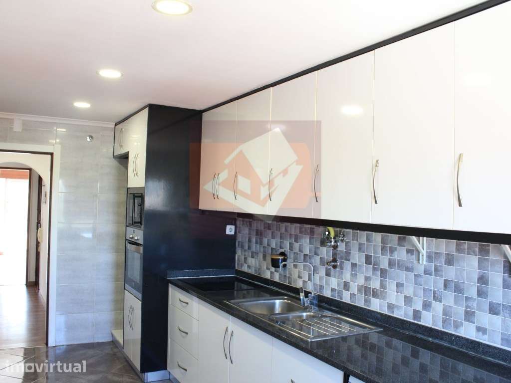 Apartamento T3 para arrendamento no Bairro São Jorge, Ramada - Grande imagem: 5/15