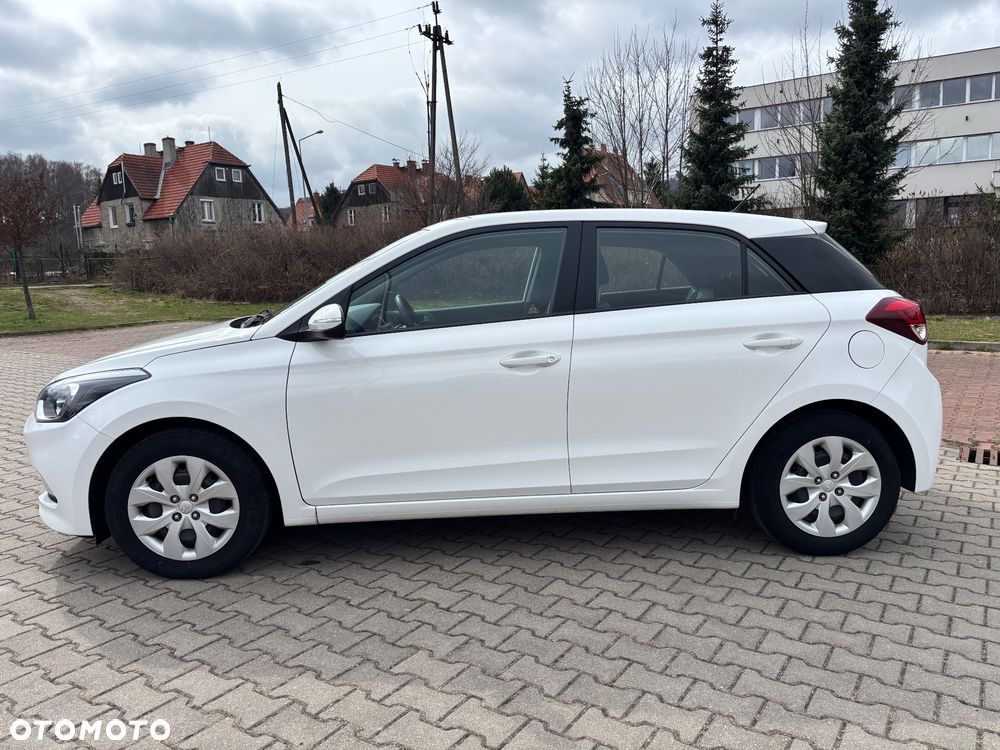 Hyundai i20 blue 1.2 Style - 14