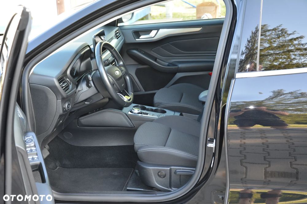 Ford Focus 2.0 EcoBlue Titanium - 11