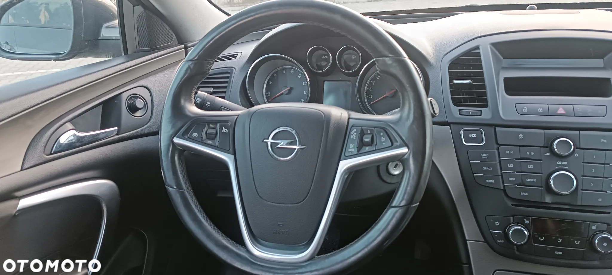 Opel Insignia - 15