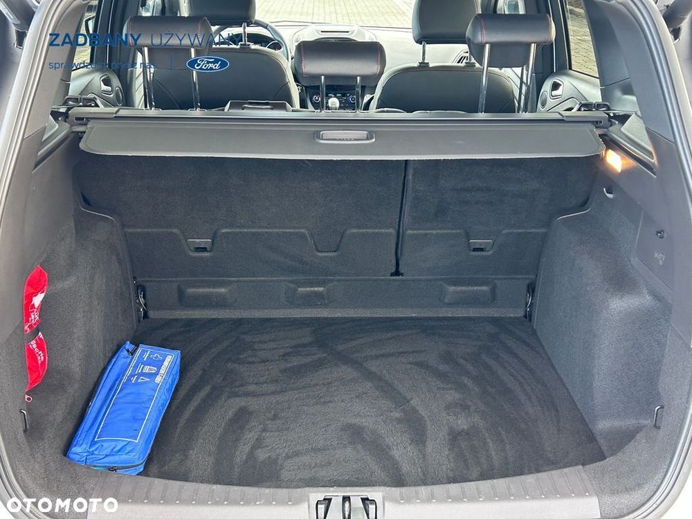 Ford Kuga 1.5 EcoBoost 2x4 ST-Line - 31