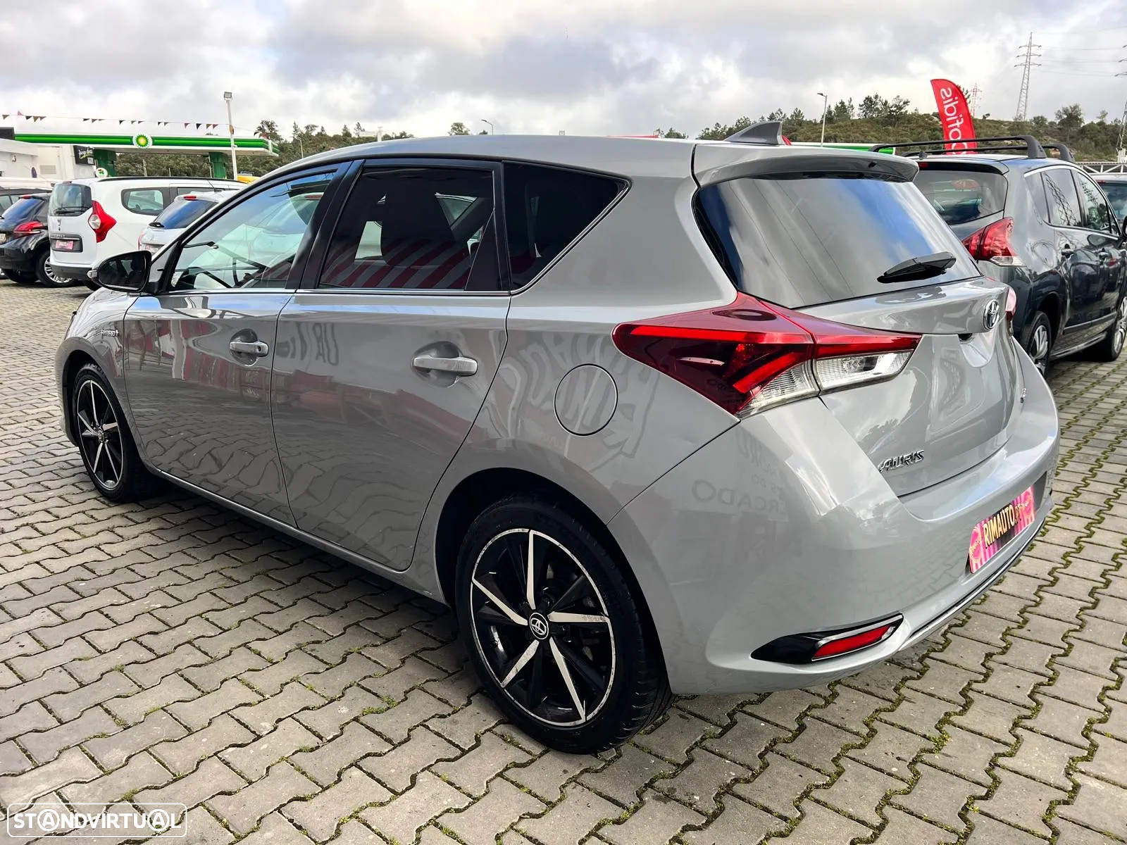 Toyota Auris 1.8 HSD Exclusive +TSS+Navi - 16