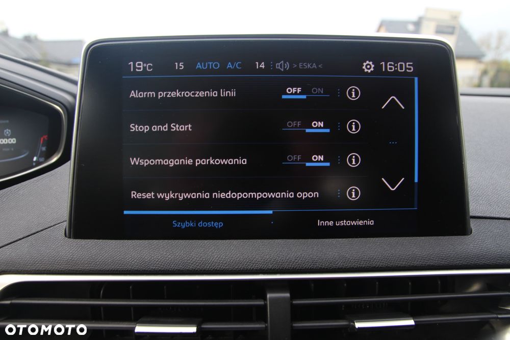 Peugeot 5008 HDI 115 Active - 22
