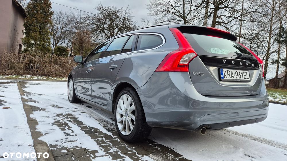 Volvo V60 D2 Summum - 7