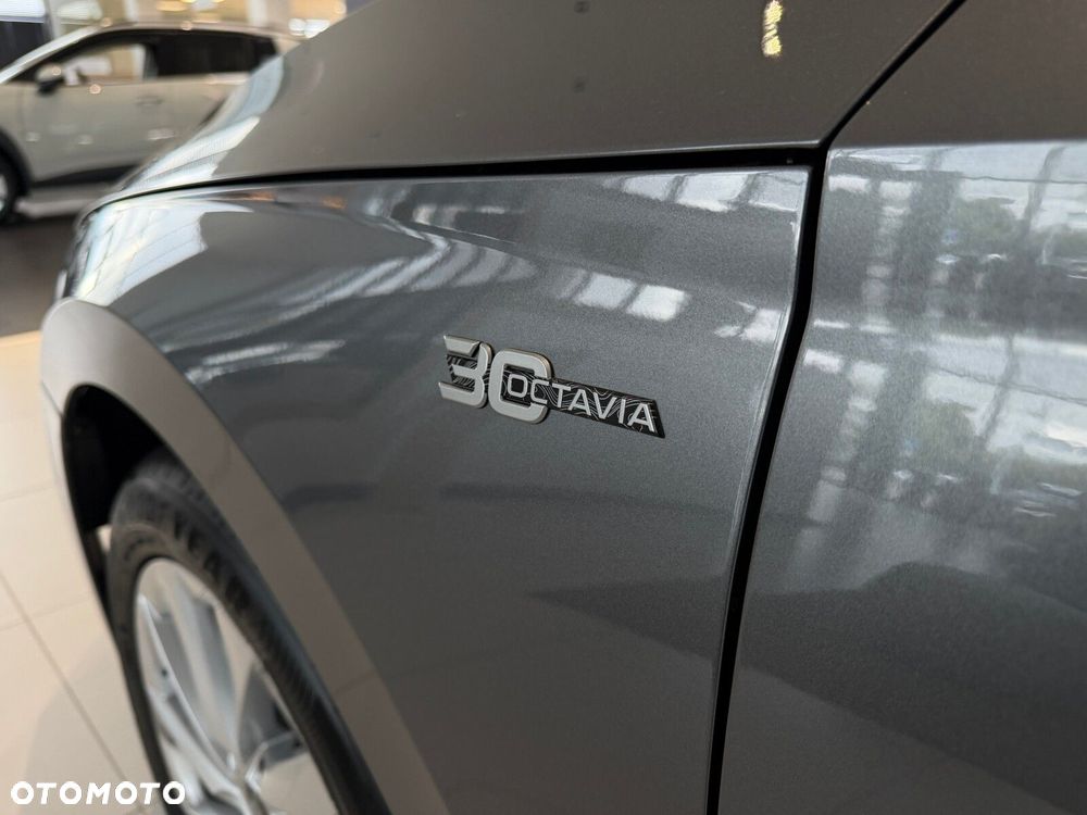 Skoda Octavia 1.5 TSI mHEV 30 Years DSG - 29