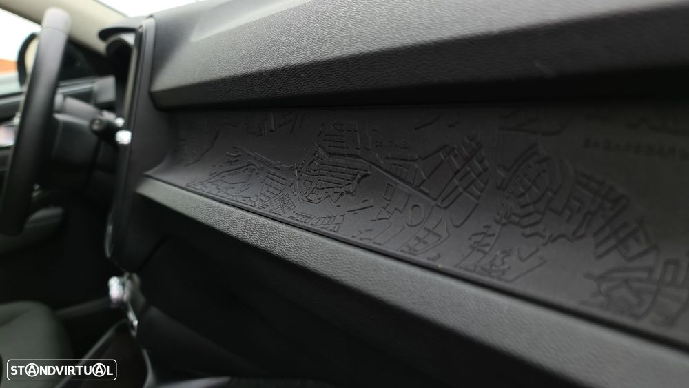 Volvo XC 40 1.5 T2 Momentum Plus - 22