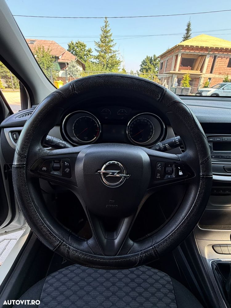 Opel Astra - 11
