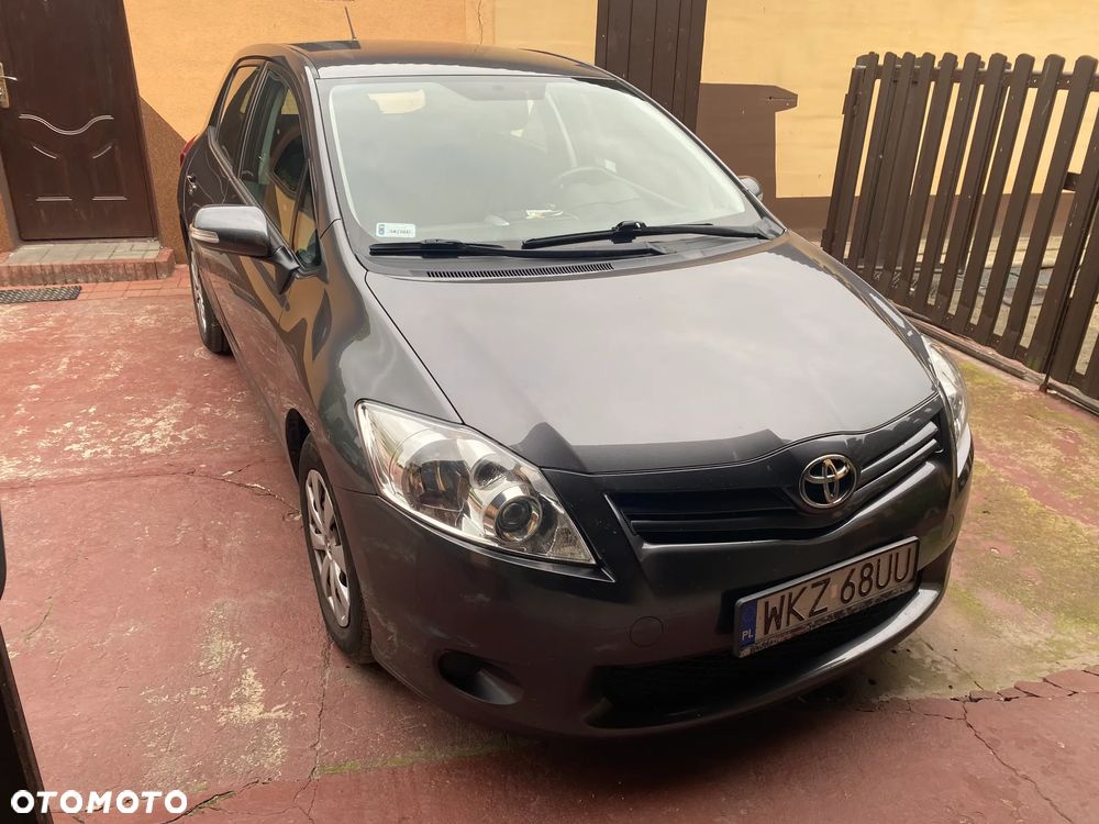Toyota Auris 1.33 VVT-i Life Comfort - 1