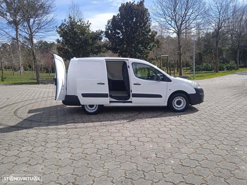 Citroën Berlingo XL (Longa) 1.6 Hdi 100cv 3 lugares 5 portas - 48