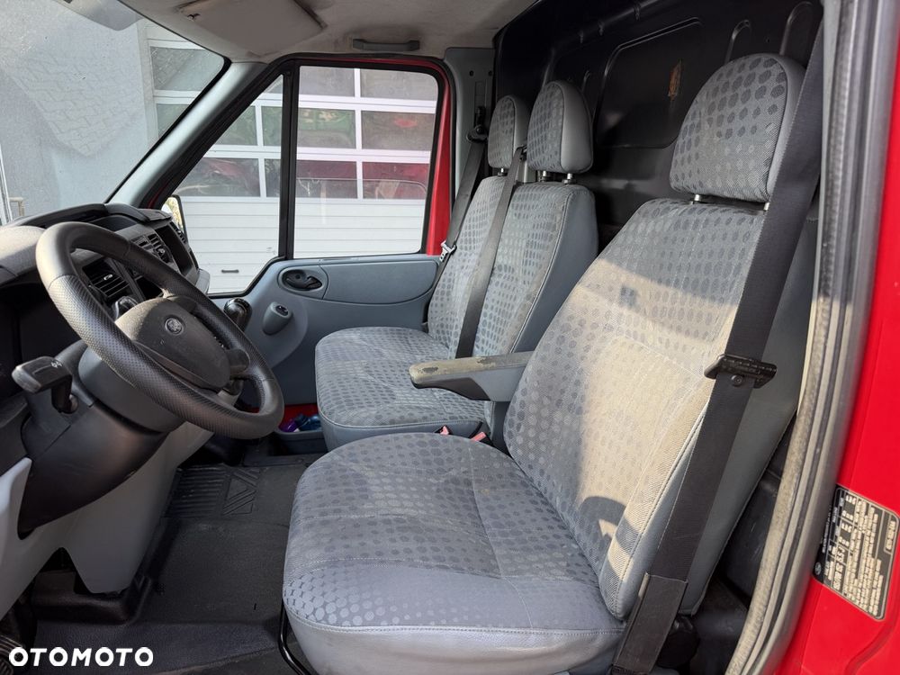 Ford Transit - 10