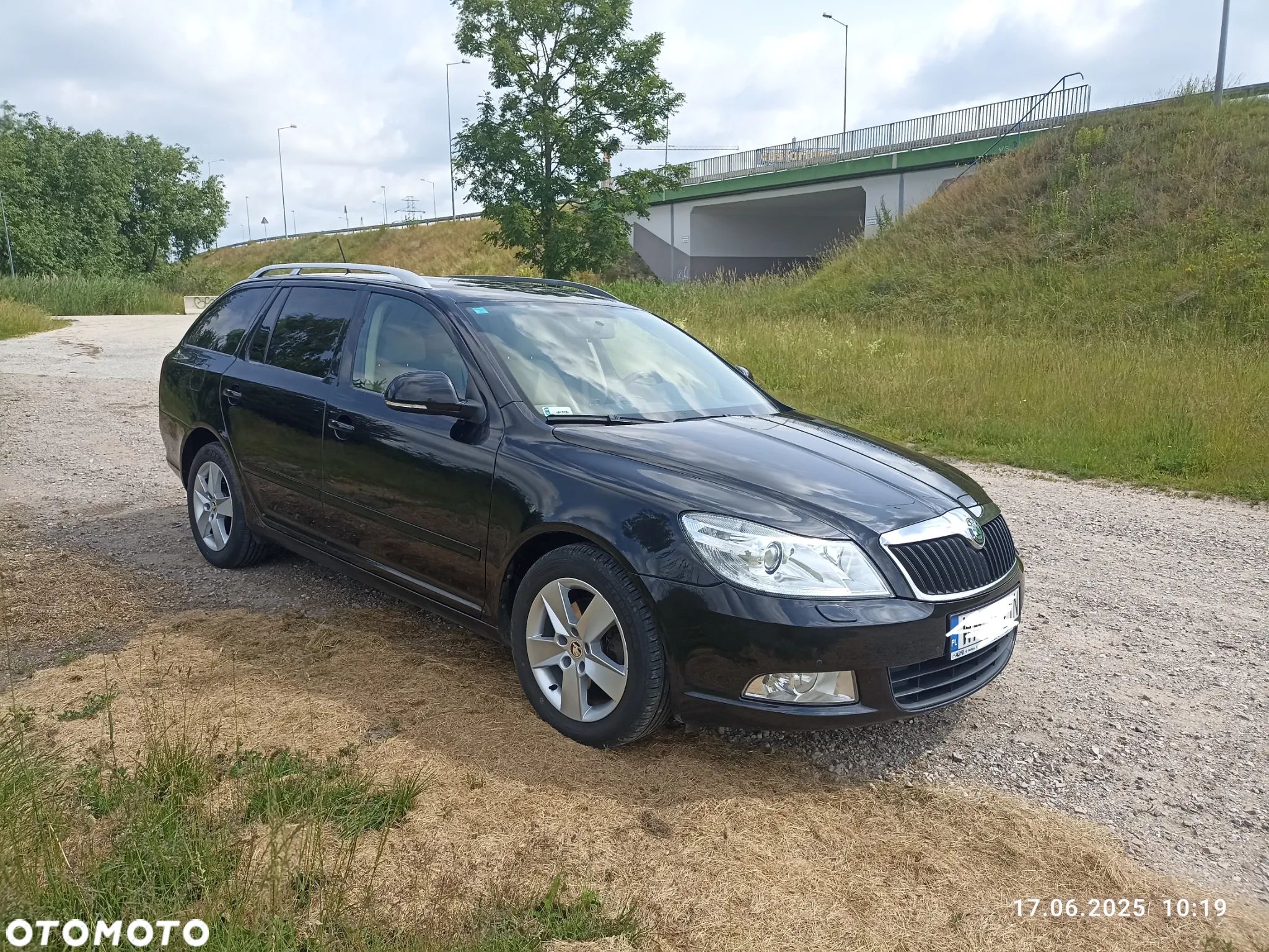 Skoda Octavia 2.0 TDI DPF Elegance DSG - 1