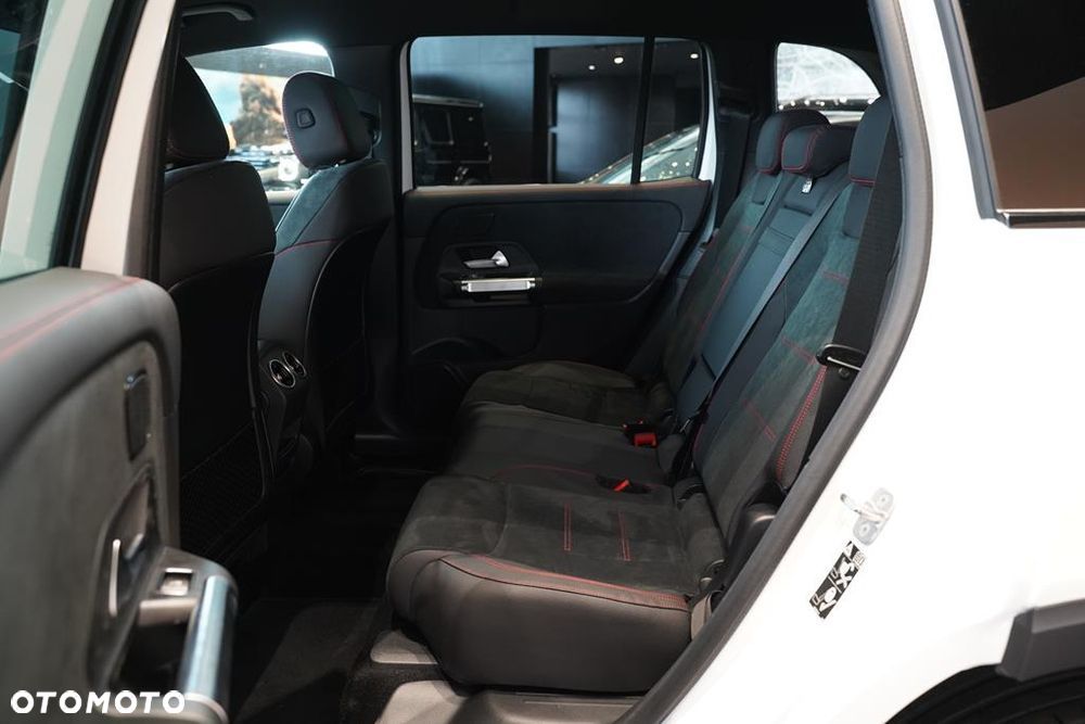 Mercedes-Benz GLB 200 mHEV AMG Line 7G-DCT - 8