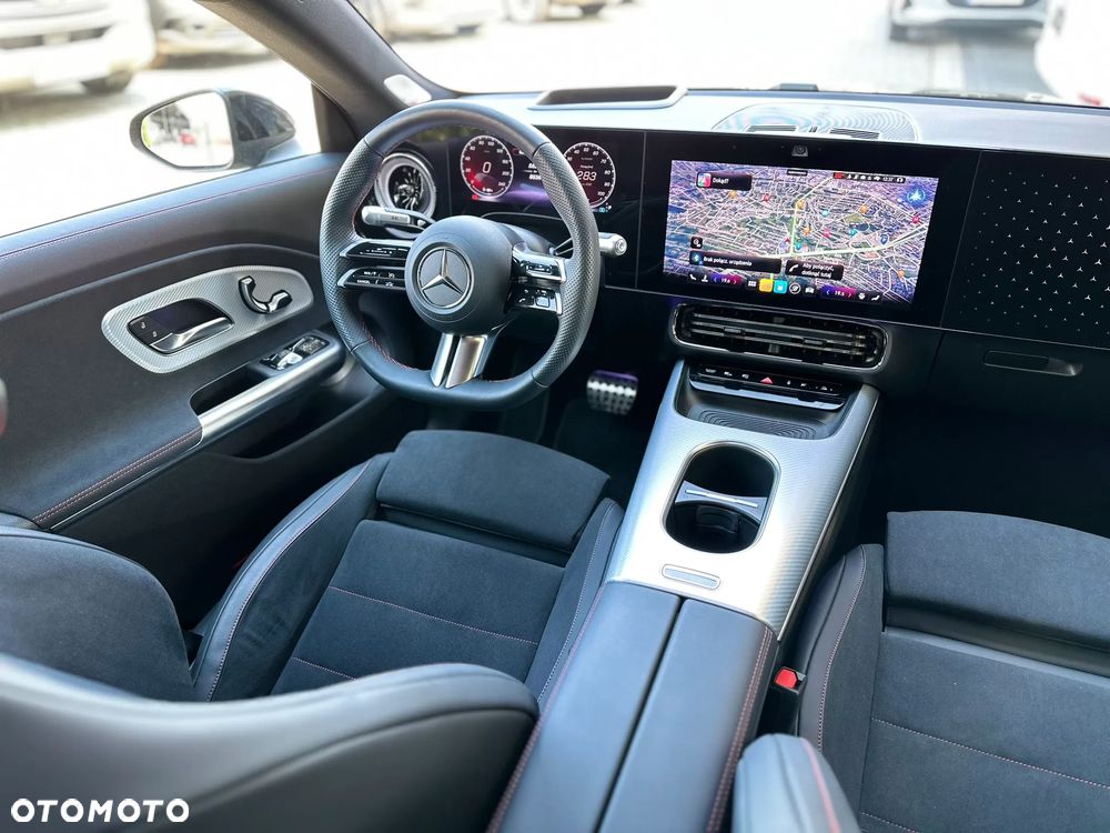 Mercedes-Benz CLA - 11