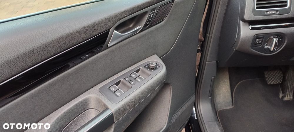 Volkswagen Sharan - 22