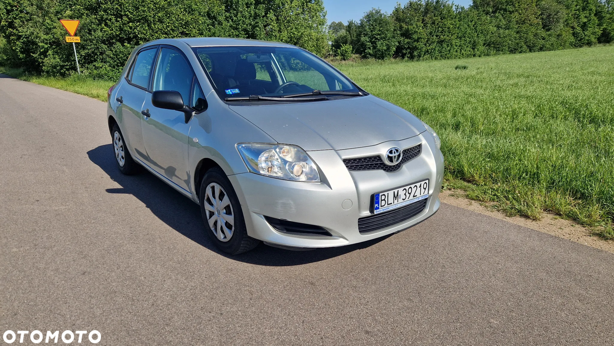 Toyota Auris 1.33 VVT-i Terra - 2