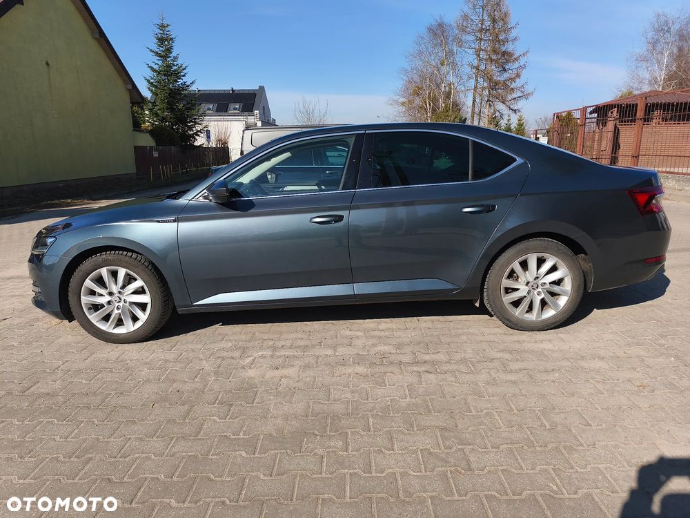 Skoda Superb ver-2-0-tdi-ambition - 3