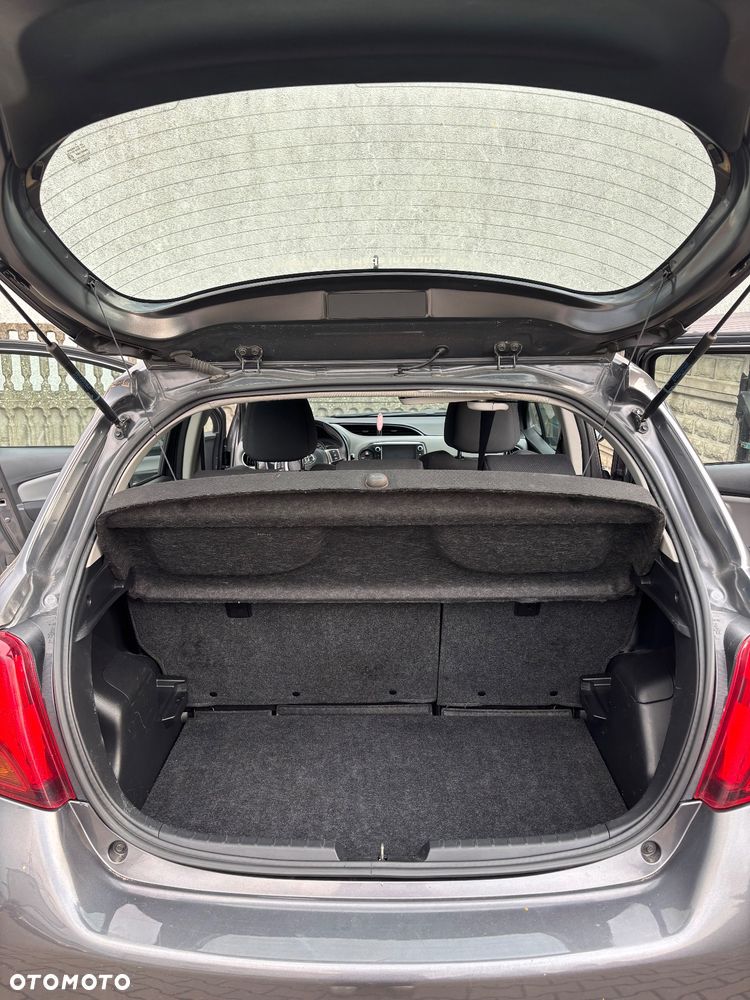 Toyota Yaris 1.4 D-4D Life - 19