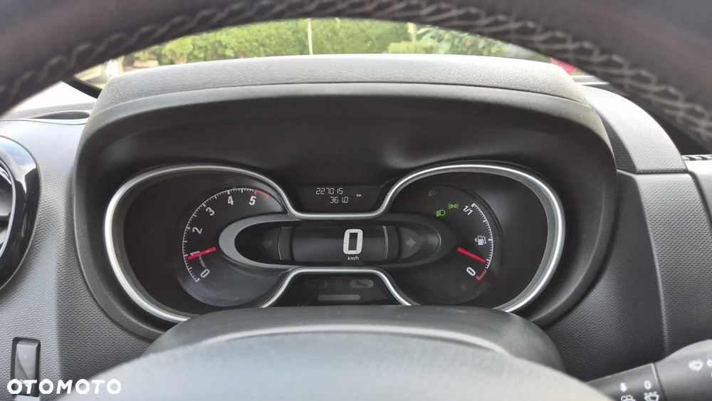 Opel Vivaro L2H1 2,9t Elegance Business - 25