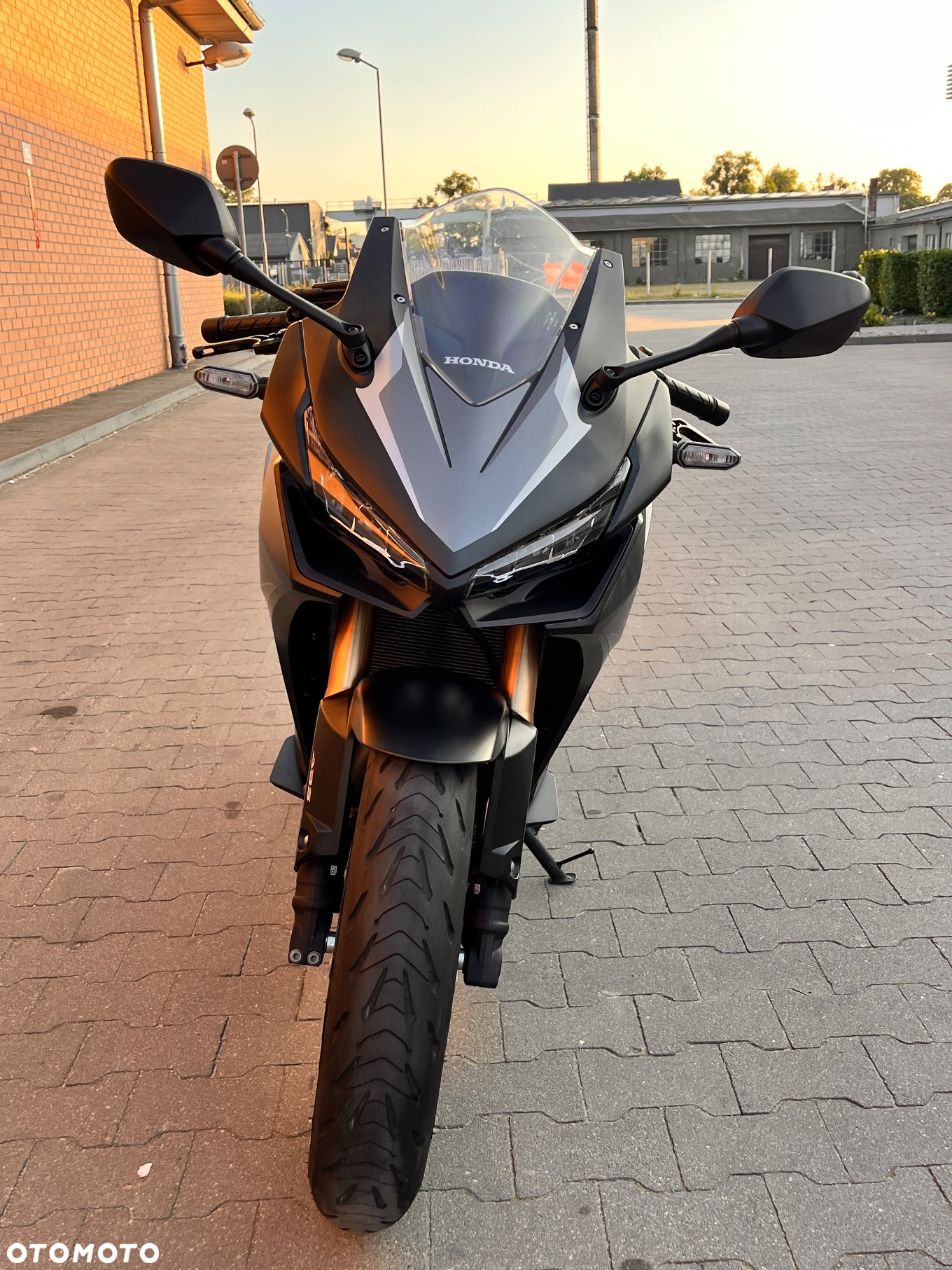 Honda CBR - 7