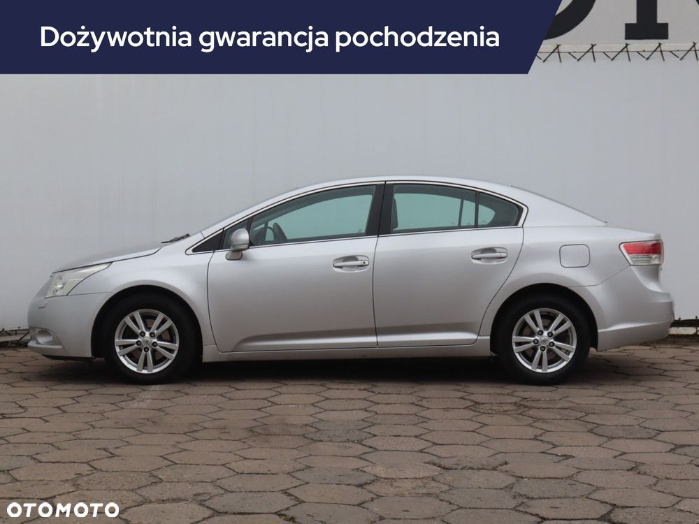 Toyota Avensis 2011 photo 3