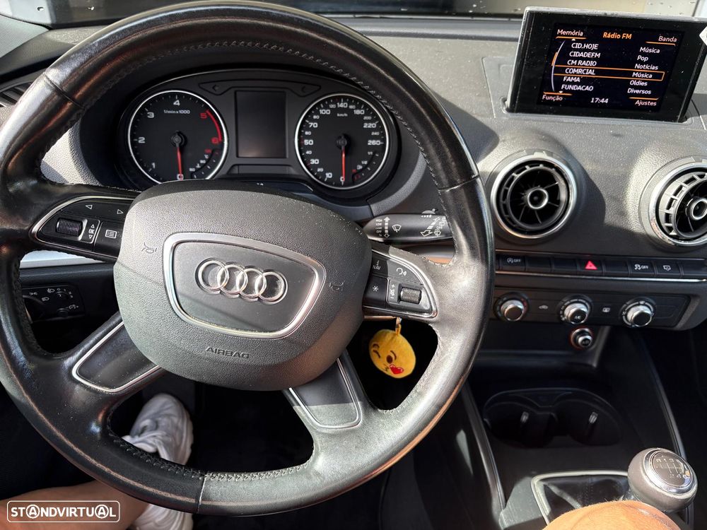 Audi A3 1.6 TDI Attraction - 15