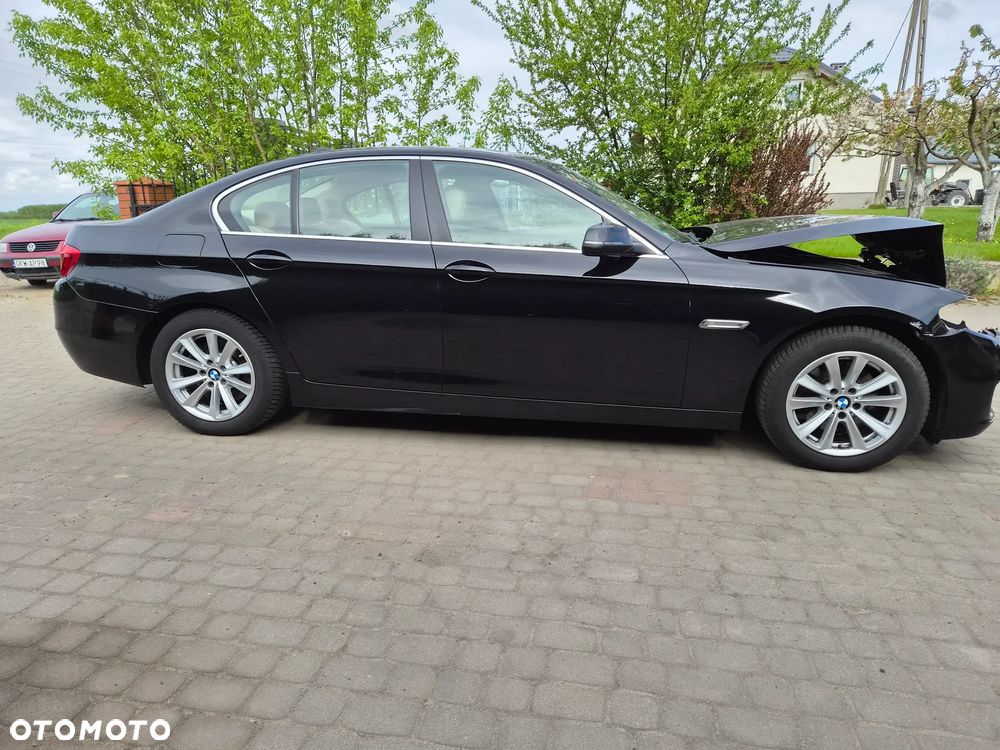 BMW Seria 5 520i - 6