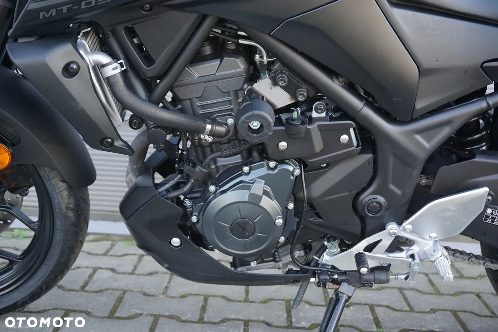 Yamaha MT - 18