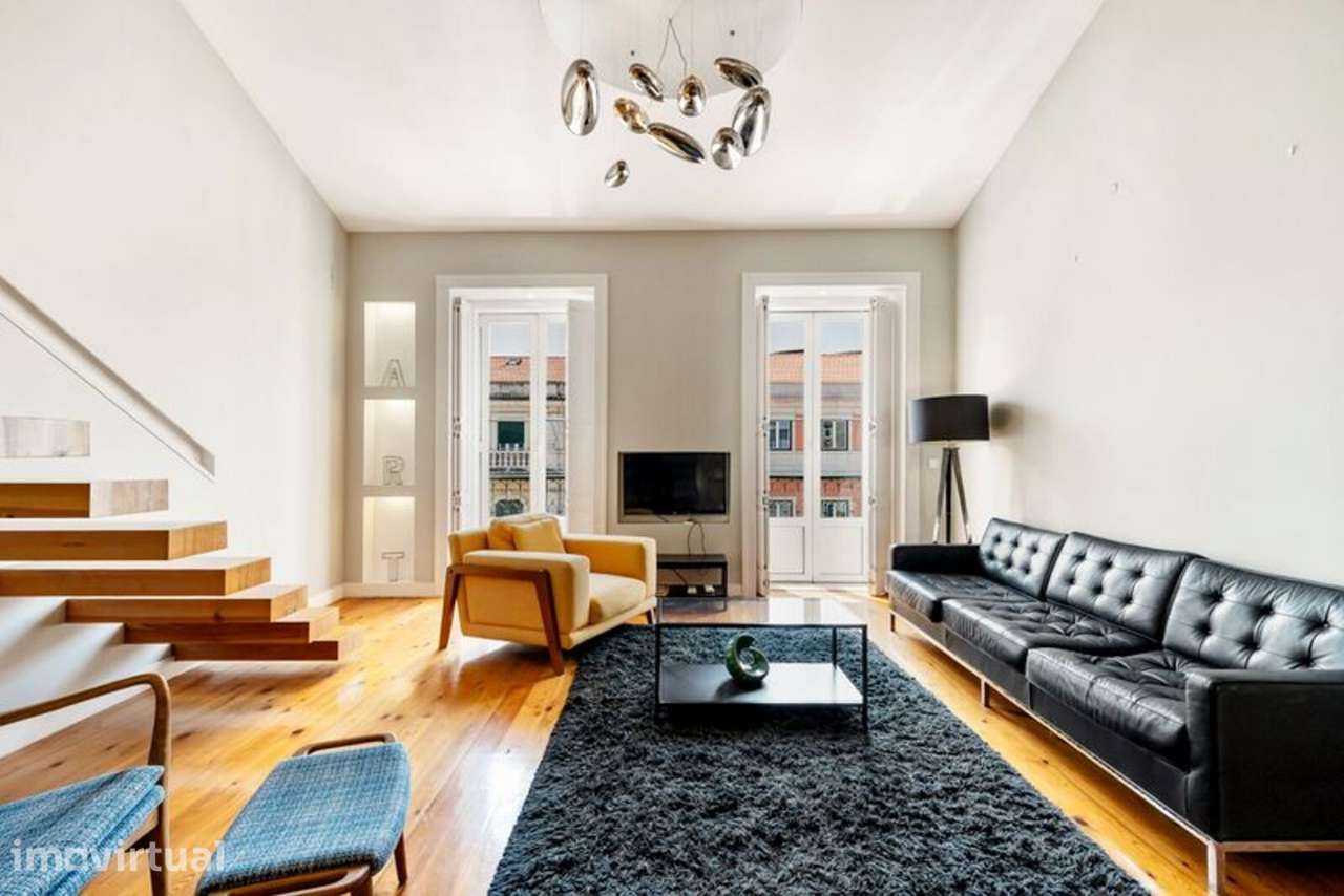 Duplex T3 com vista, Santos-o-Velho, Lisboa