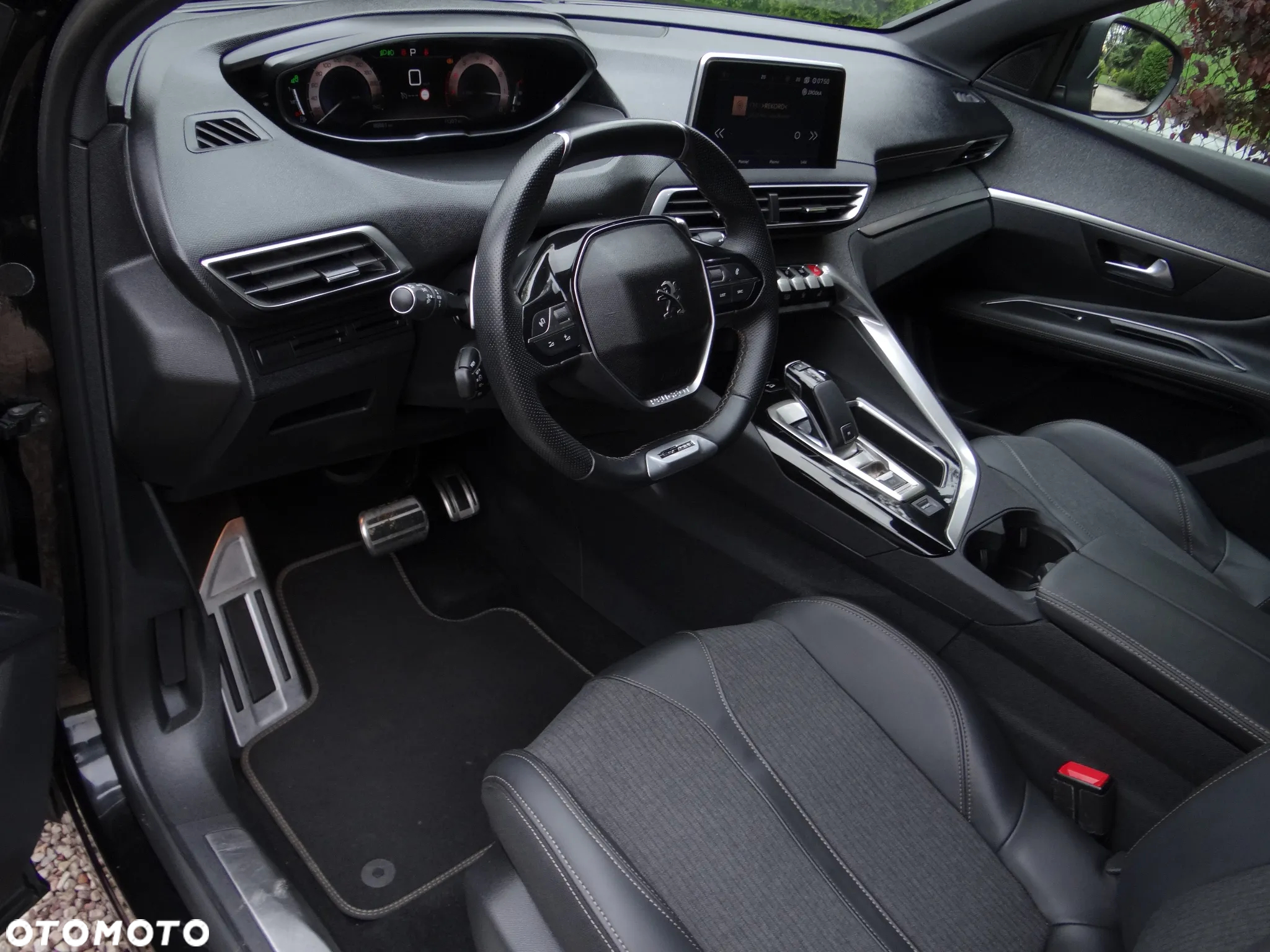 Peugeot 3008 1.6 PureTech GPF GT Line S&S EAT8 - 17