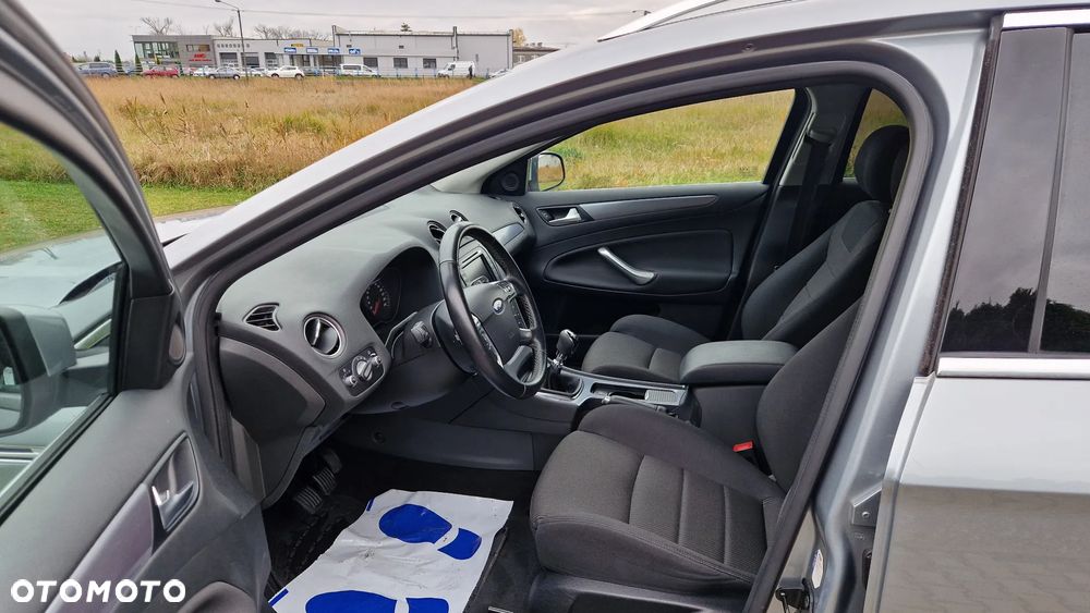 Ford Mondeo 2.0 TDCi Titanium - 16