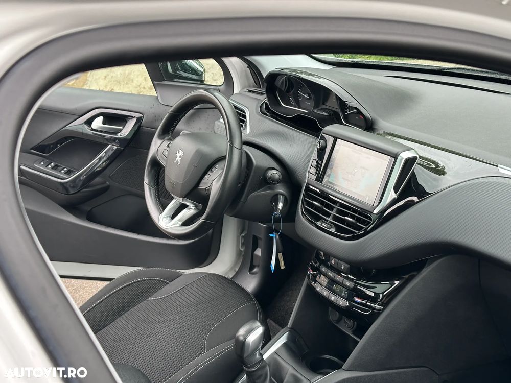 Peugeot 208 Blue-HDi 100 Stop&Start Allure - 20