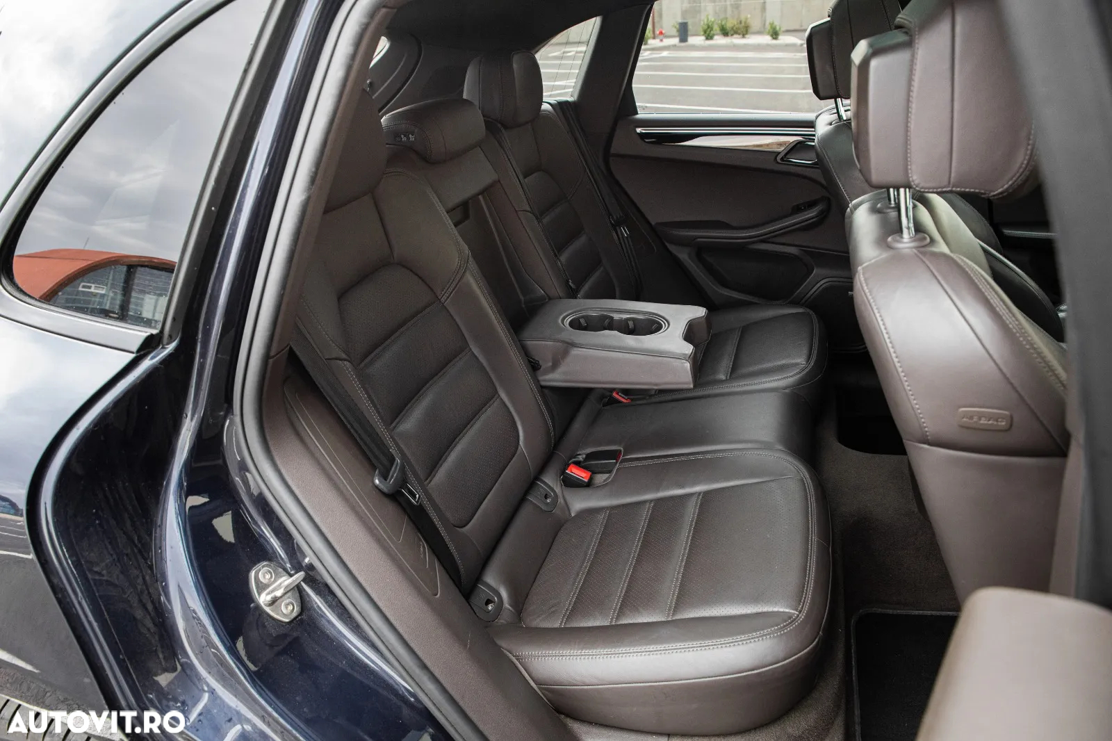 Porsche Macan - 5