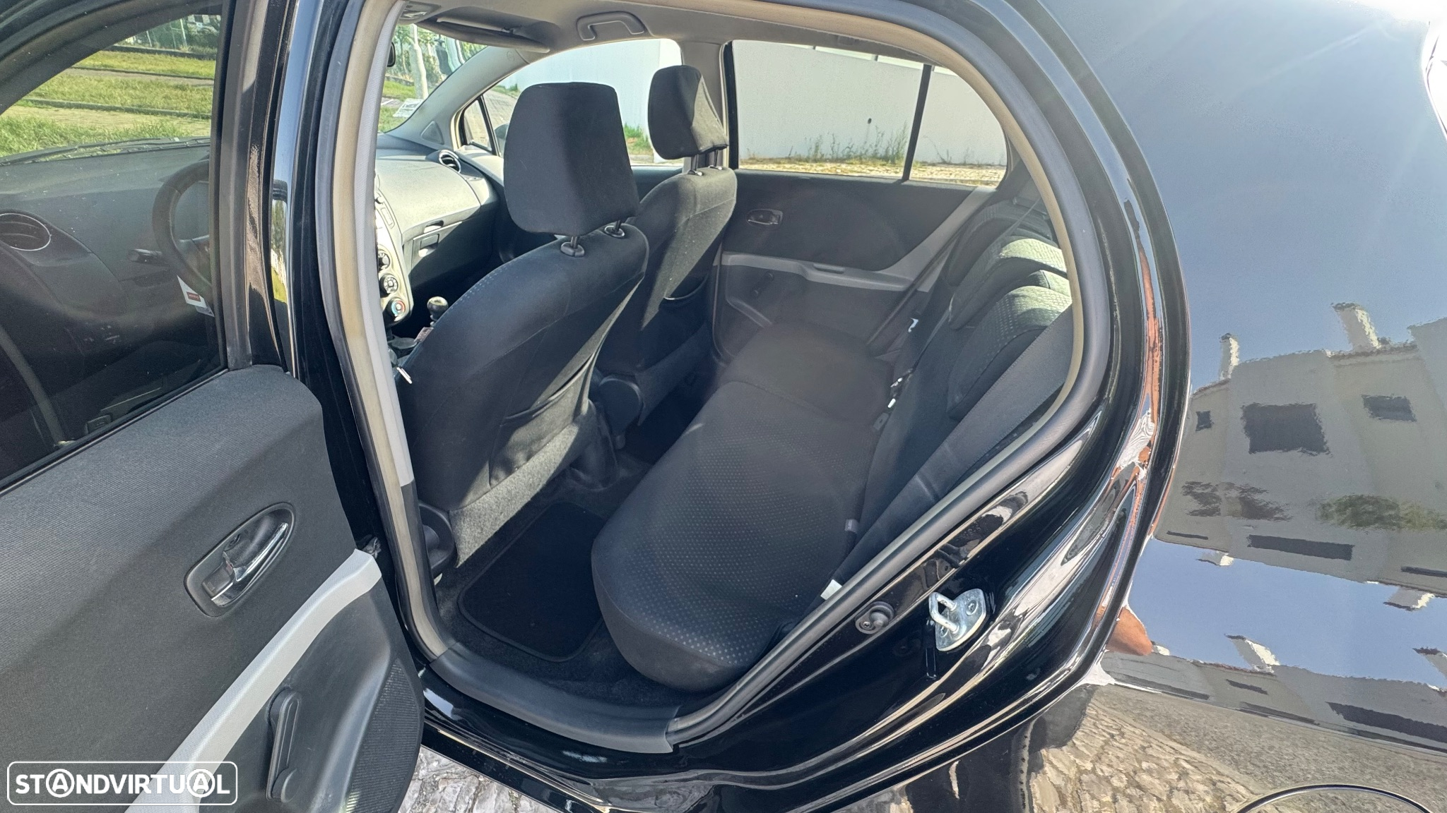 Toyota Yaris 1.4 D-4D AC Manual - 7