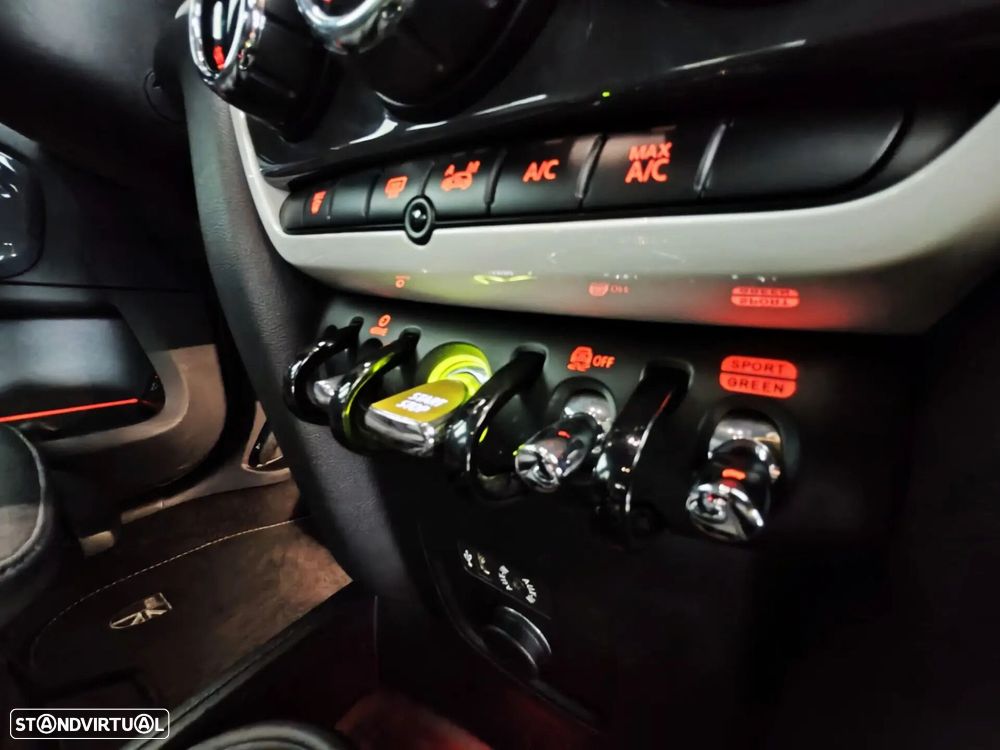 MINI Countryman Cooper SE ALL4 Auto - 49